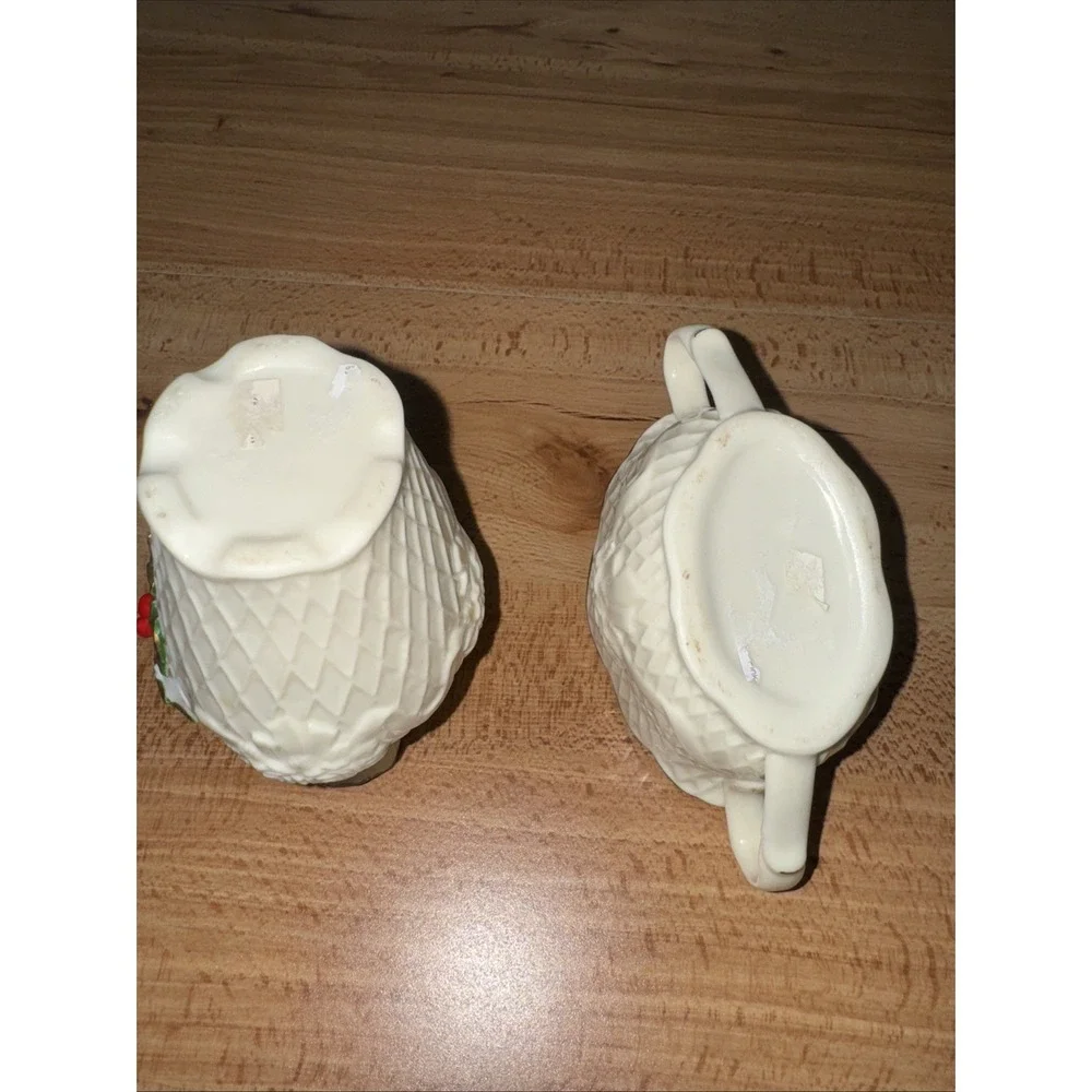 Ceramic Holiday Christmas Holly Berry Small Pitcher Creamer Sugar Set Vintage